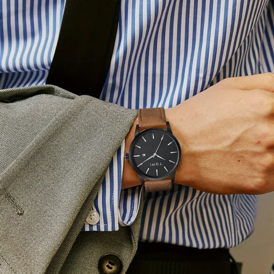 TuMI Watch For Men Date Quartz T-071