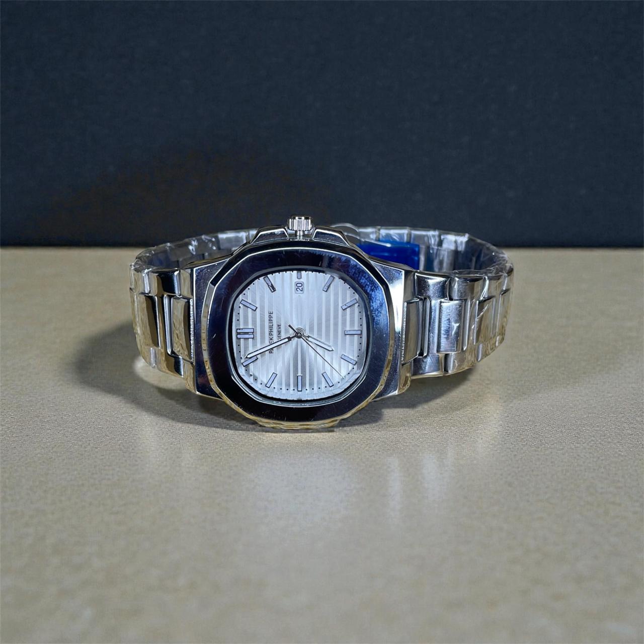 Pp Nautilas Men's Watch