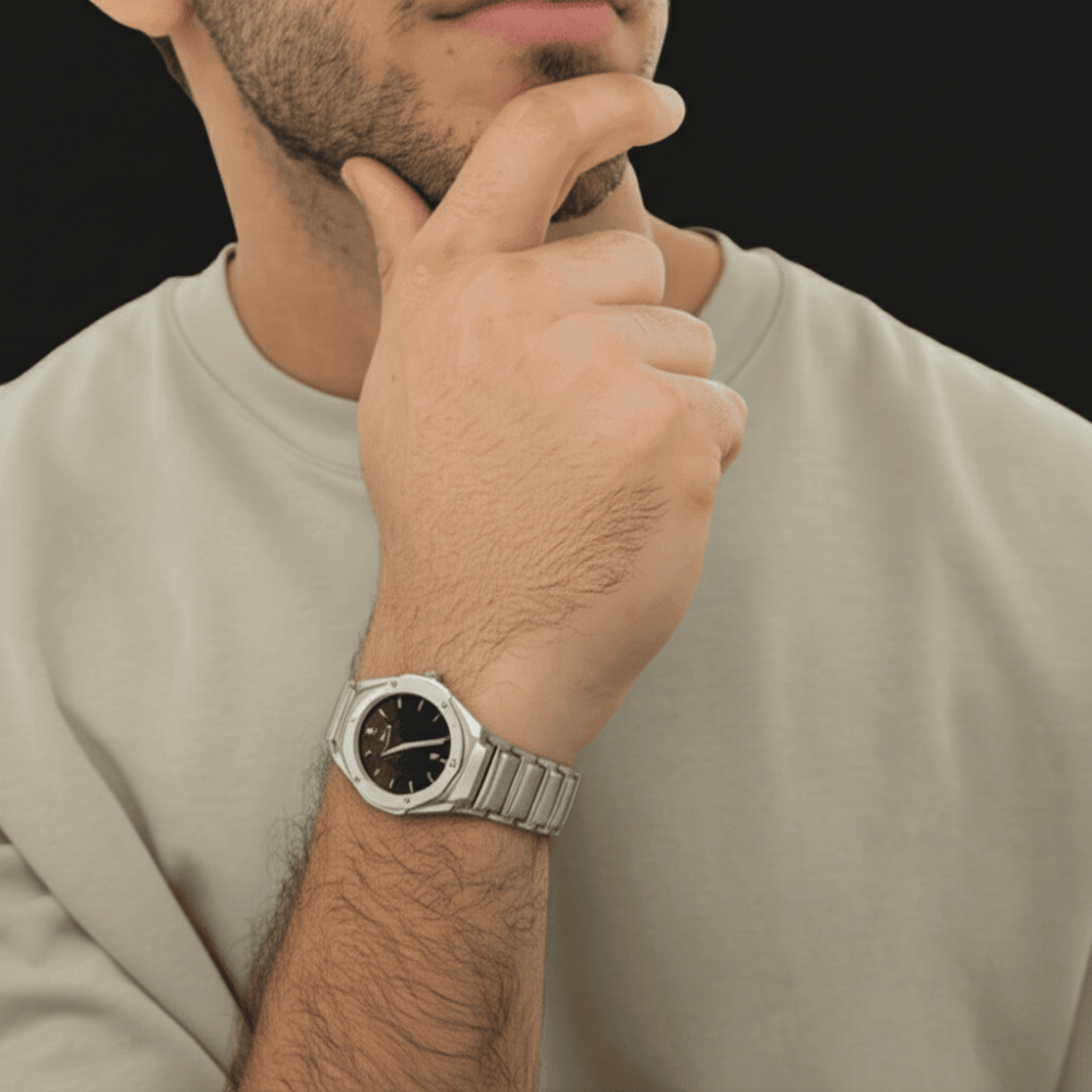 Hblot Diamond Cut Date Watch